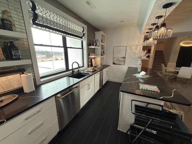 5624 LIGHTPOST DR, Columbia, MO 65201