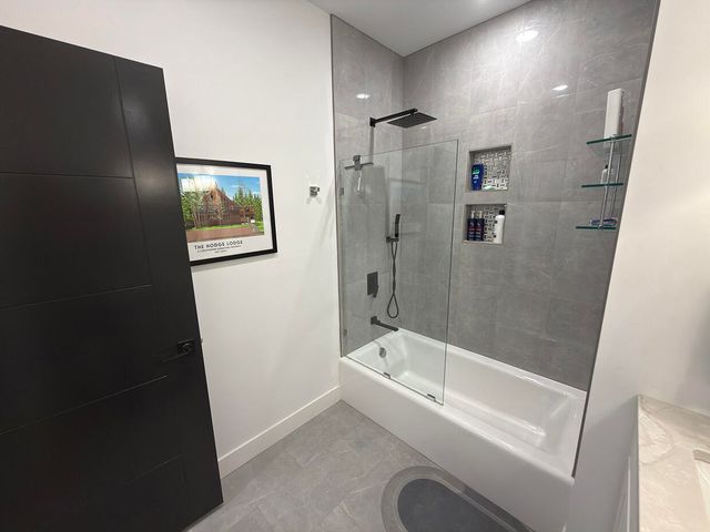 5624 LIGHTPOST DR, Columbia, MO 65201