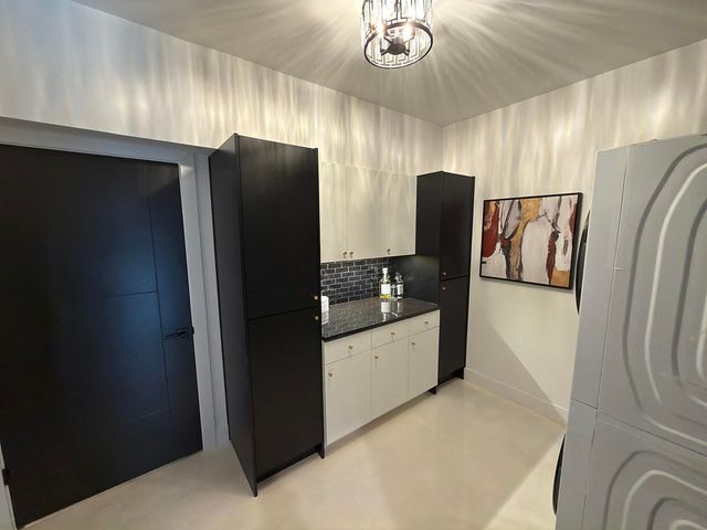 5624 LIGHTPOST DR, Columbia, MO 65201