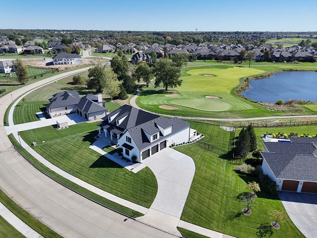 5624 LIGHTPOST DR, Columbia, MO 65201