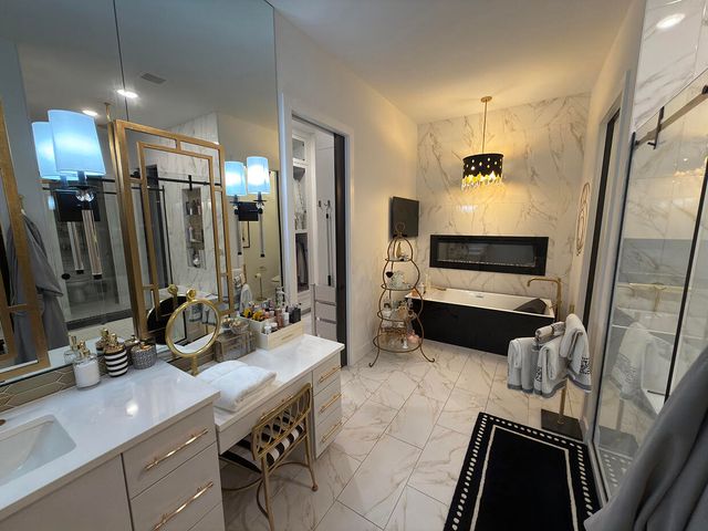 5624 LIGHTPOST DR, Columbia, MO 65201