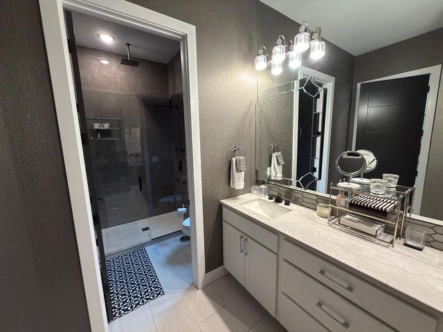 5624 LIGHTPOST DR, Columbia, MO 65201