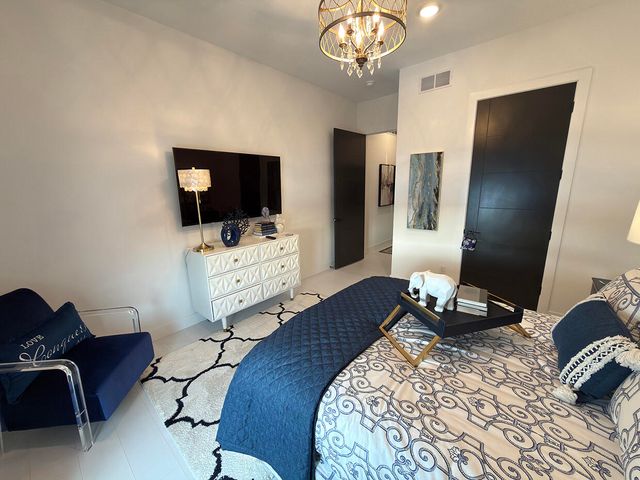 5624 LIGHTPOST DR, Columbia, MO 65201