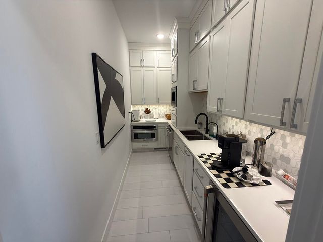 5624 LIGHTPOST DR, Columbia, MO 65201