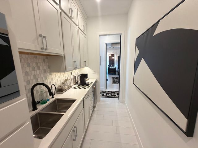 5624 LIGHTPOST DR, Columbia, MO 65201