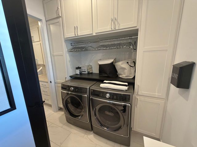 5624 LIGHTPOST DR, Columbia, MO 65201