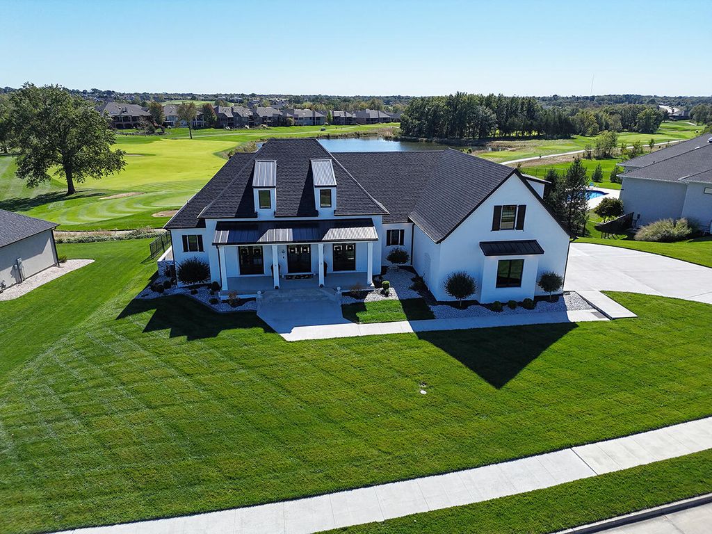 5624 LIGHTPOST DR, Columbia, MO 65201