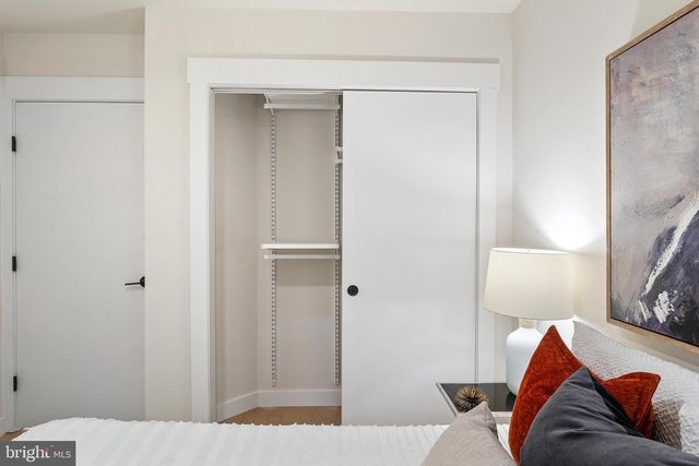 733 8th St SE Unit 1, Washington, DC 20003