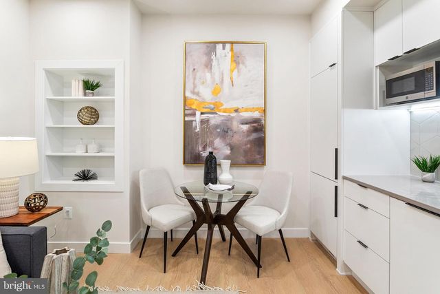 733 8th St SE Unit 1, Washington, DC 20003