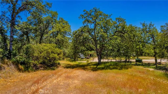 47457 Road 620, Oakhurst, CA 93644