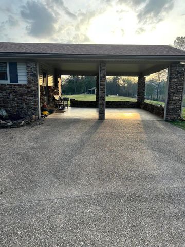 1174 County Road 3335, Clarksville, AR 72830