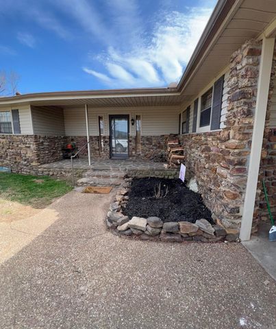 1174 County Road 3335, Clarksville, AR 72830