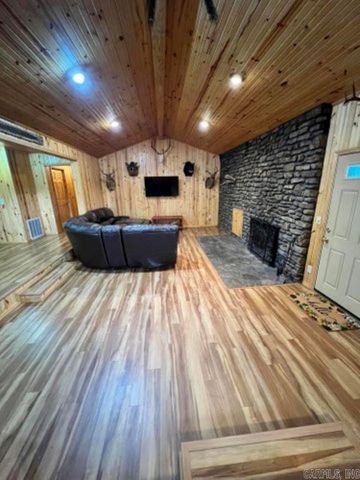 1174 County Road 3335, Clarksville, AR 72830