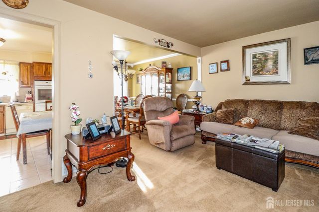 37 Patrick Street, Carteret, NJ 07003