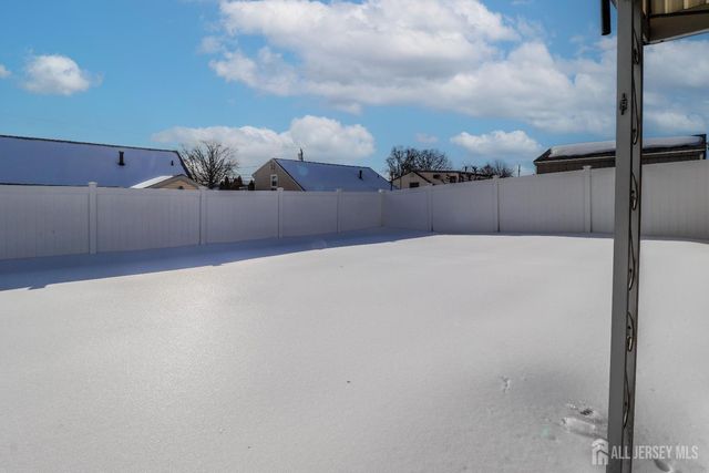 37 Patrick Street, Carteret, NJ 07003