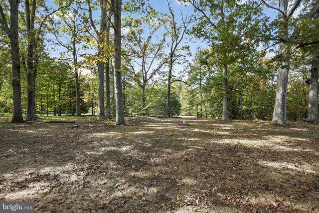 7532 BUMPY OAK RD, La Plata, MD 20646