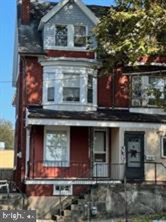 17 STATE HILL RD, Wyomissing, PA 19610