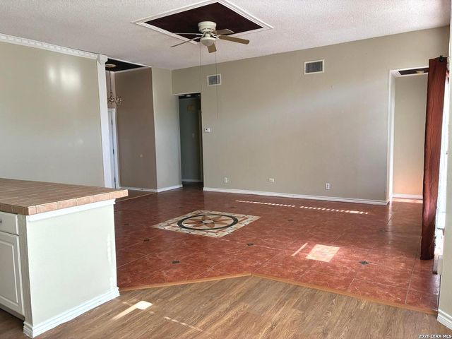 7114 E ELM TRAIL, San Antonio, TX 78244