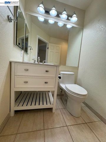 5067 Prairie Way, Antioch, CA 94531