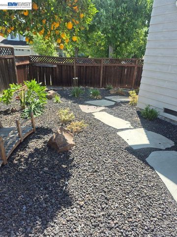 5067 Prairie Way, Antioch, CA 94531