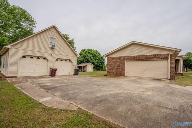 26477 Branch Road, Athens, AL 35613