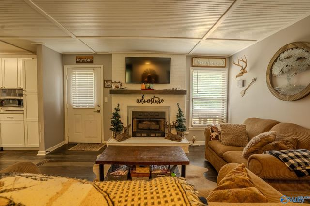 26477 Branch Road, Athens, AL 35613