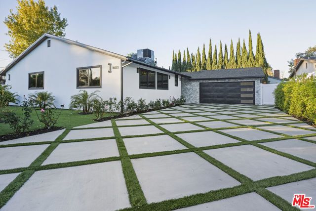 16823 Valerio Street, Los Angeles, CA 91406