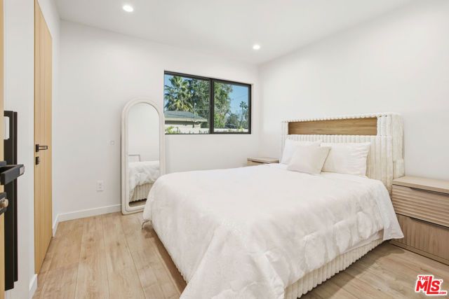 16823 Valerio Street, Los Angeles, CA 91406