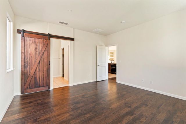 2786 Kirsch Dr, Antelope, CA 95843