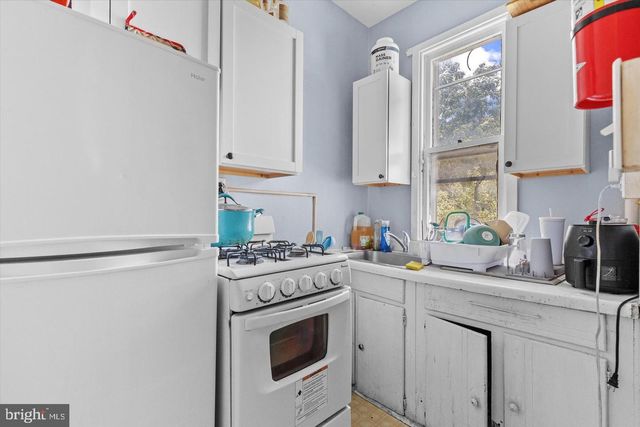 597 W PHILADELPHIA ST, York, PA 17403