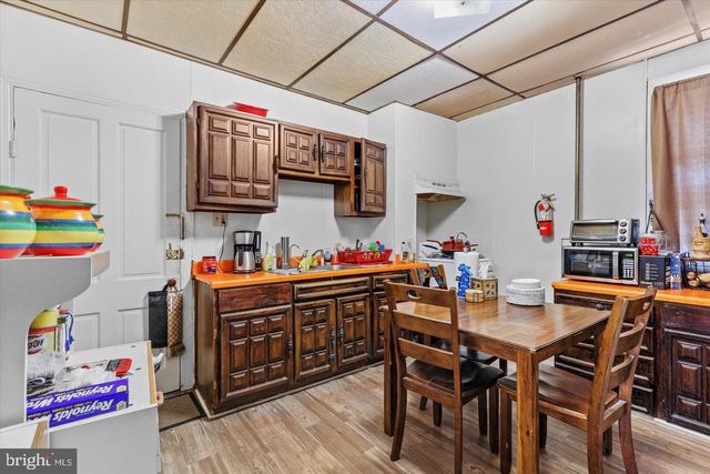 597 W PHILADELPHIA ST, York, PA 17403