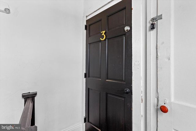 597 W PHILADELPHIA ST, York, PA 17403