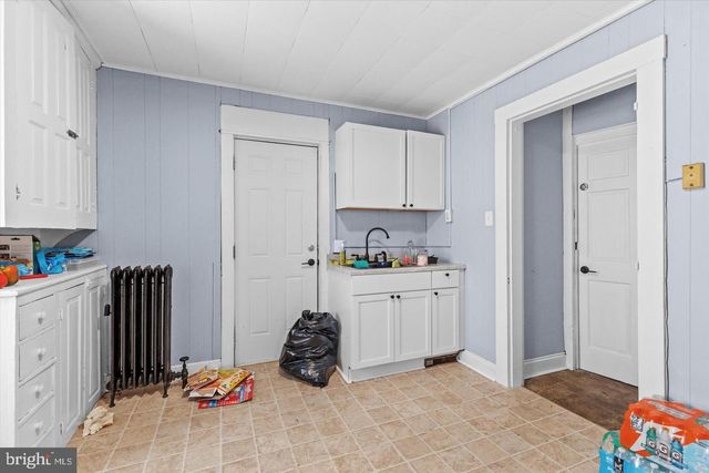 597 W PHILADELPHIA ST, York, PA 17403