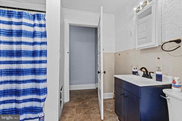 597 W PHILADELPHIA ST, York, PA 17403
