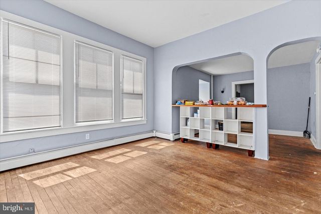 597 W PHILADELPHIA ST, York, PA 17403