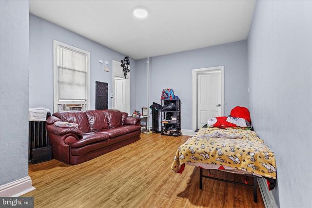 597 W PHILADELPHIA ST, York, PA 17403