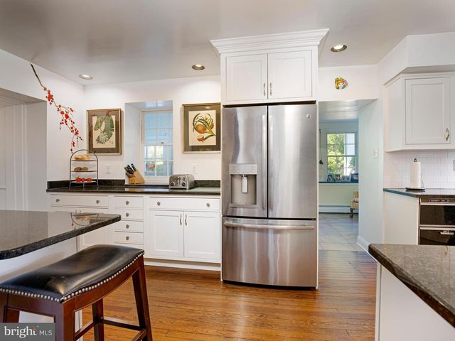 610 S WATERLOO RD, Devon, PA 19333