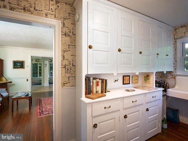 610 S WATERLOO RD, Devon, PA 19333