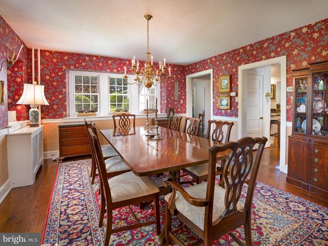 610 S WATERLOO RD, Devon, PA 19333