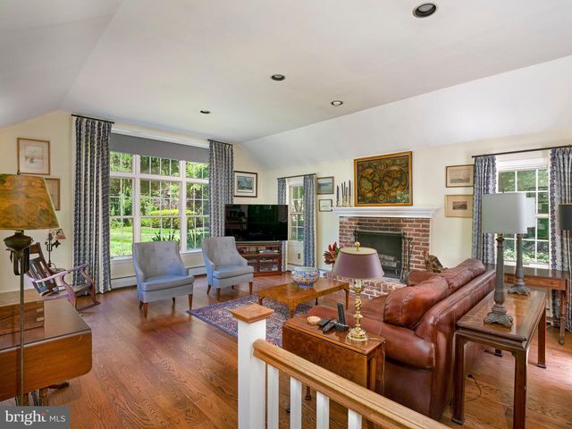 610 S WATERLOO RD, Devon, PA 19333