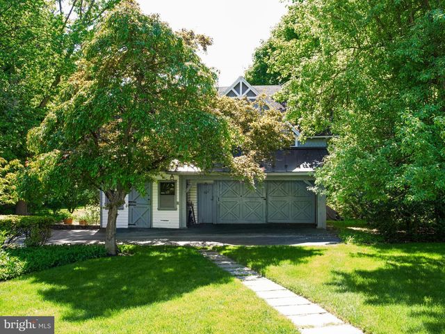 610 S WATERLOO RD, Devon, PA 19333