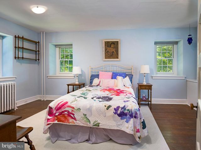 610 S WATERLOO RD, Devon, PA 19333