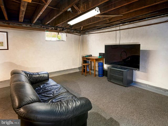 610 S WATERLOO RD, Devon, PA 19333