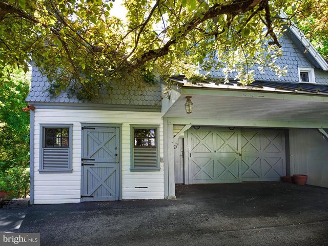 610 S WATERLOO RD, Devon, PA 19333