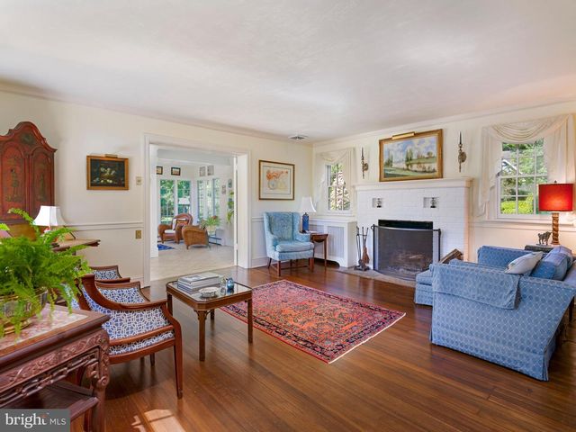610 S WATERLOO RD, Devon, PA 19333