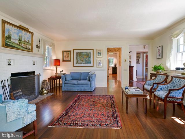 610 S WATERLOO RD, Devon, PA 19333