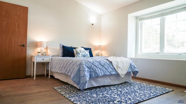 6 CALAMITY LN, Deadwood, SD 57732