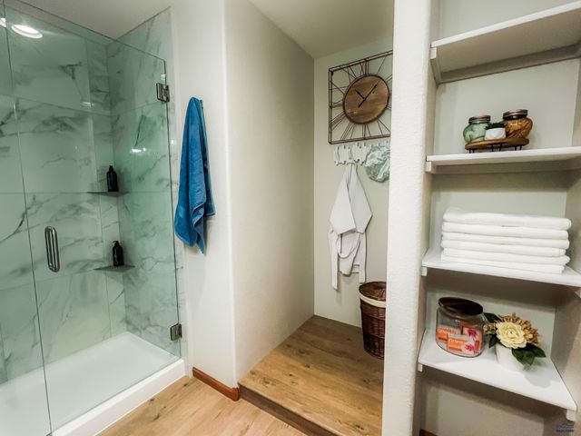 6 CALAMITY LN, Deadwood, SD 57732