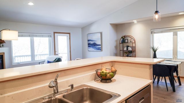 6 CALAMITY LN, Deadwood, SD 57732