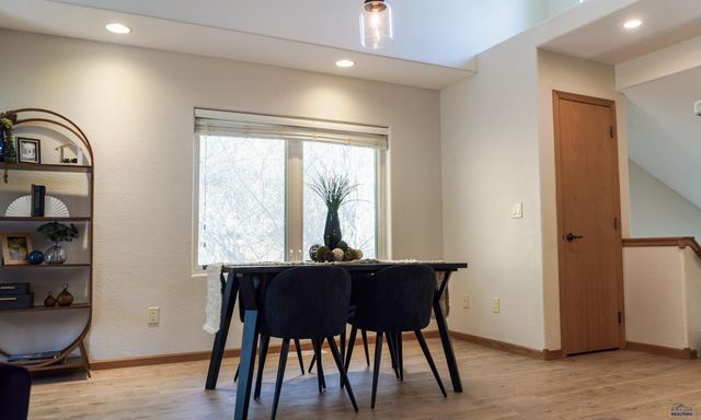 6 CALAMITY LN, Deadwood, SD 57732